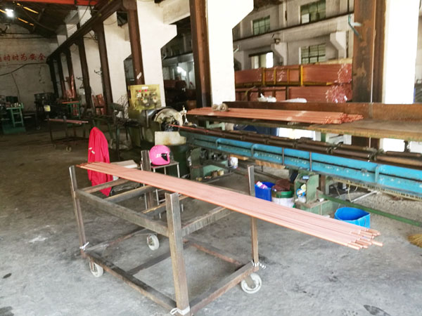 銅管翅片加工、調(diào)直設(shè)備